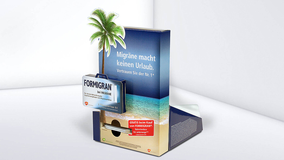 Printed stand in holiday look with beach and suitcase